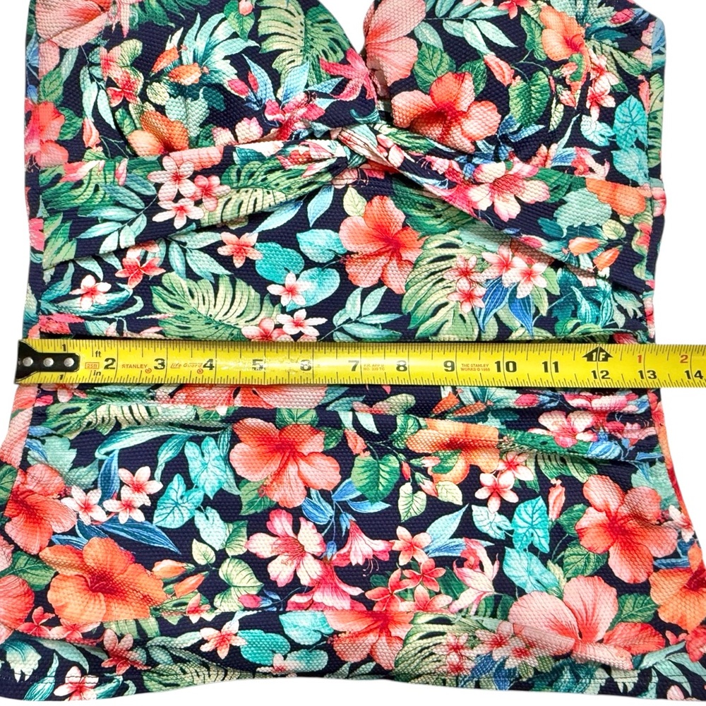 Tommy Bahama Island Cays Flora Underwire Front Twist Tankini Top - Picture 13 of 15